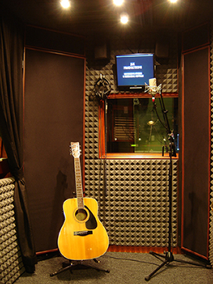 Vox Booth